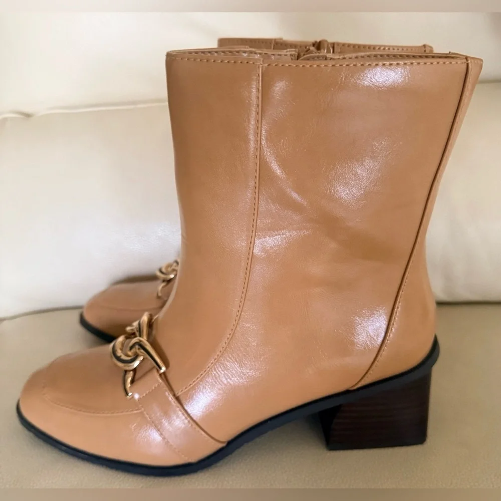 Impo Women's Jeriel Chain Detail Ankle Booties - Tan - 7.5 - NWOB